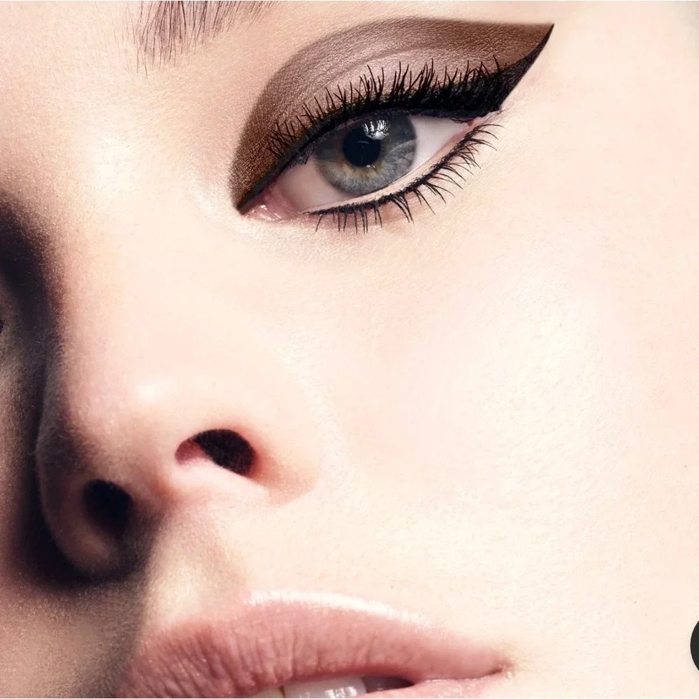 Stila **brand new